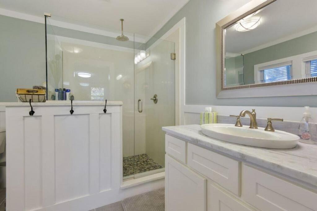 Shady Oaks Beach House With Beautiful Ocean Views! 걸프포트 외부 사진