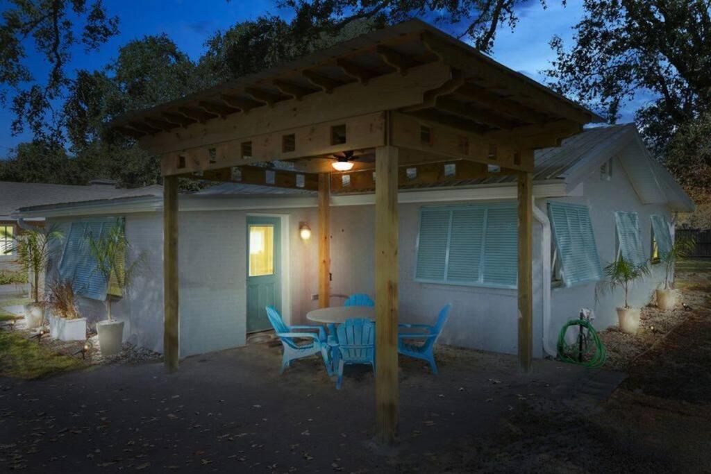 Shady Oaks Beach House With Beautiful Ocean Views! 걸프포트 외부 사진